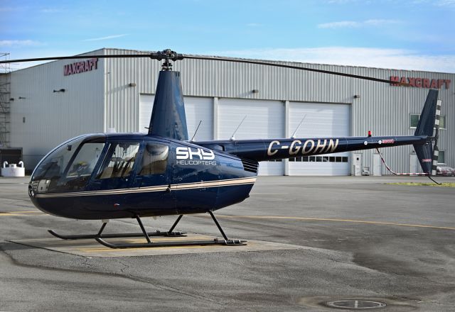 Robinson R-44 (C-GOHN)