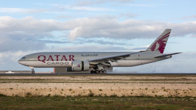 Boeing 777-200 (A7-BFF)