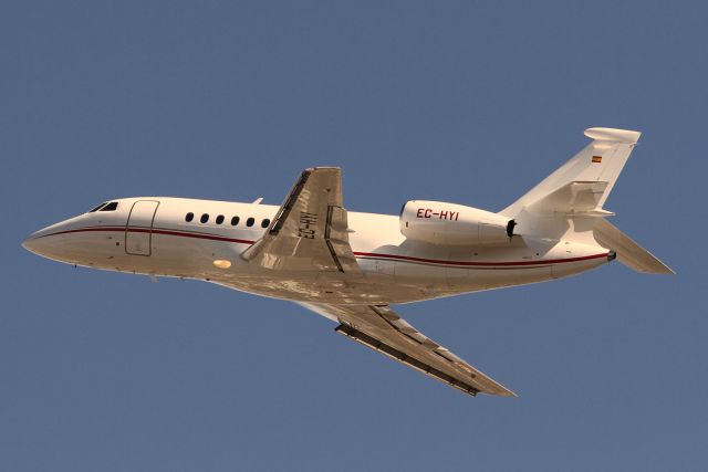 Dassault Falcon 2000 (EC-HYI)