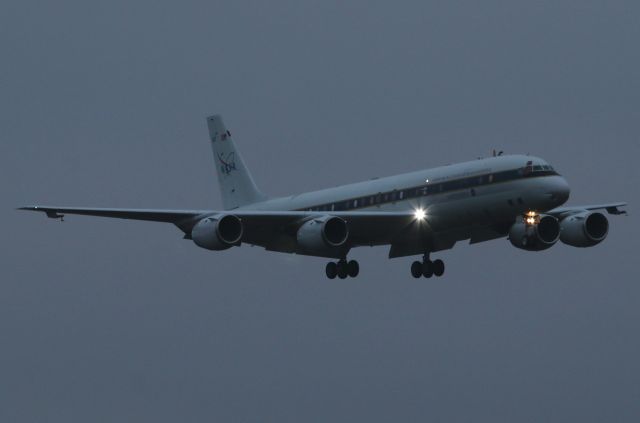 McDonnell Douglas DC-8-70 (N817NA)