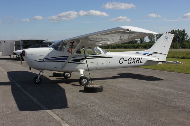 Cessna Skylane (C-GXRL) - C-GXRL Cessna 172N sationné à laéroport de Joliette CSG3 QC. le 12-08-2018