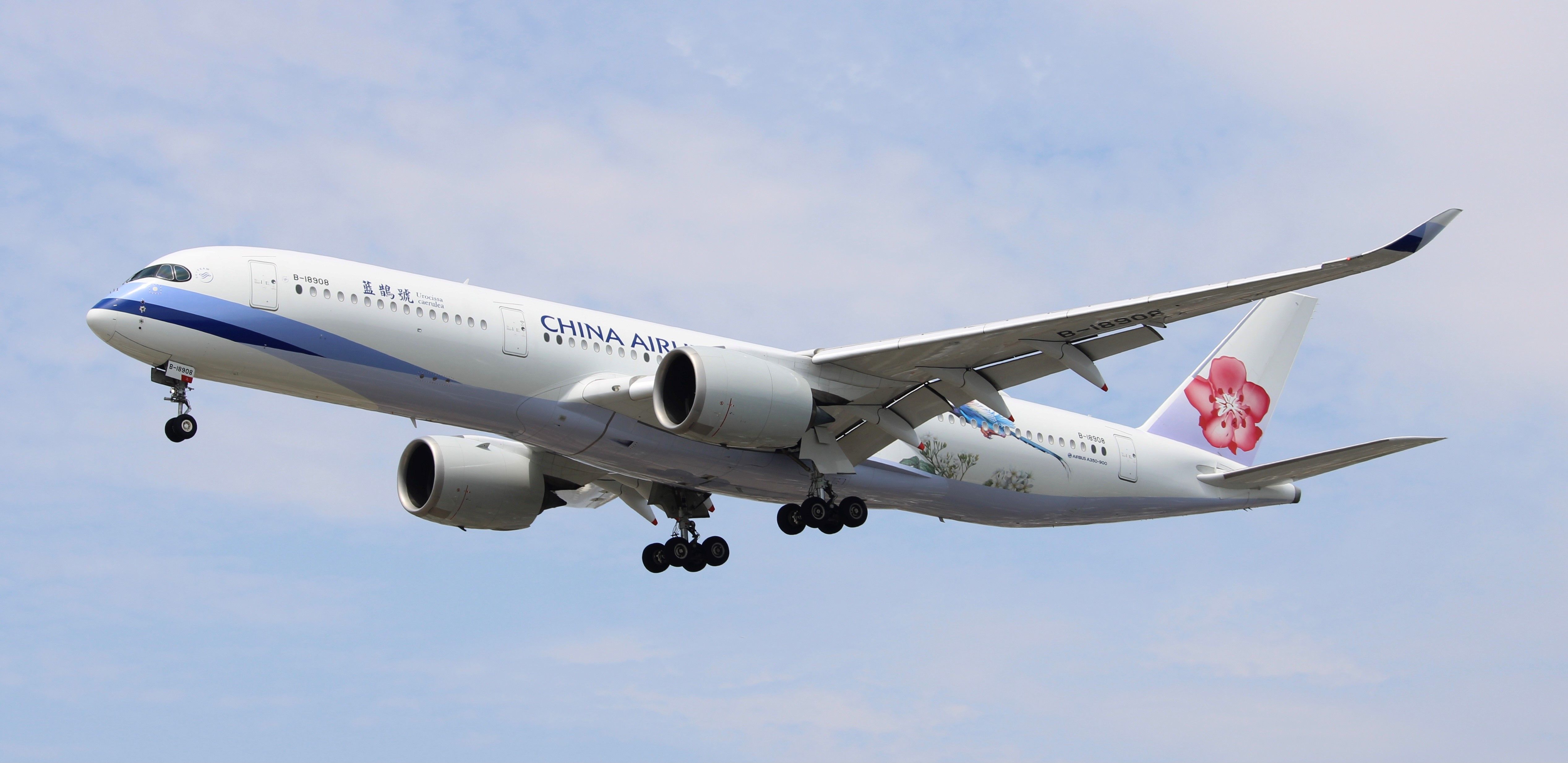 Airbus A350-900 (B-18908)