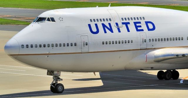 Boeing 747-400 (N199UA) - 2014