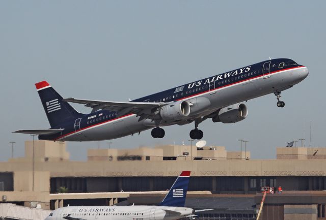 Airbus A321 (N184US)