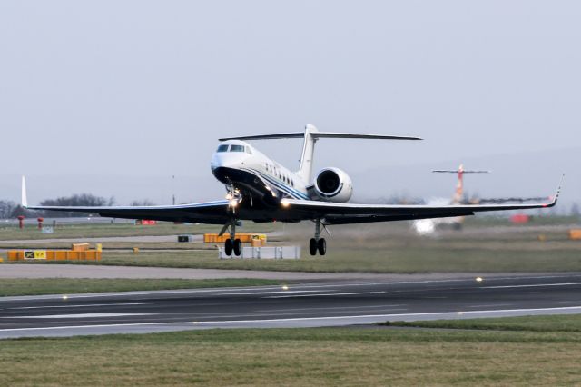 Gulfstream Aerospace Gulfstream V (G-LSCW)