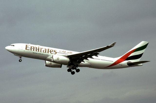 Airbus A330-300 (A6-EAQ) - When Emirates started services to Glasgow,  they used the A330.