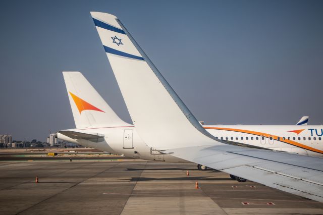 Boeing 737-800 (4X-EKL)