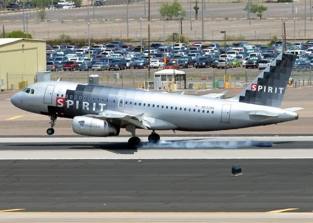 Airbus A319 (N532NK)