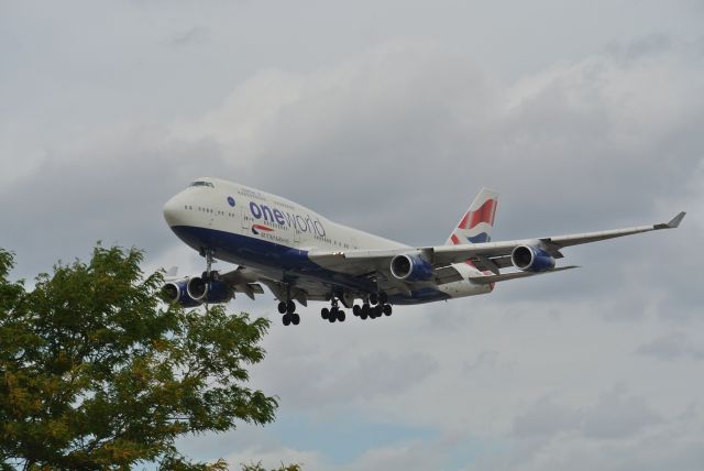 Boeing 747-400 (G-CIVK) - Standing on the side of Airport Rd