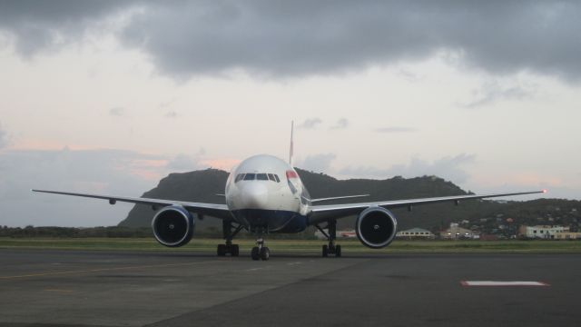 Boeing 777-200 (G-VIIV)