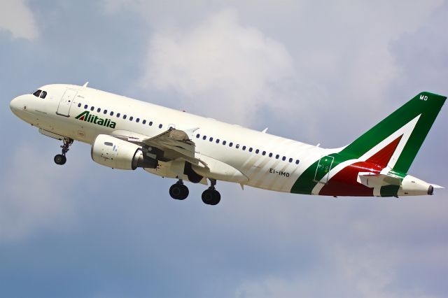 Airbus A320 (EI-IMD)