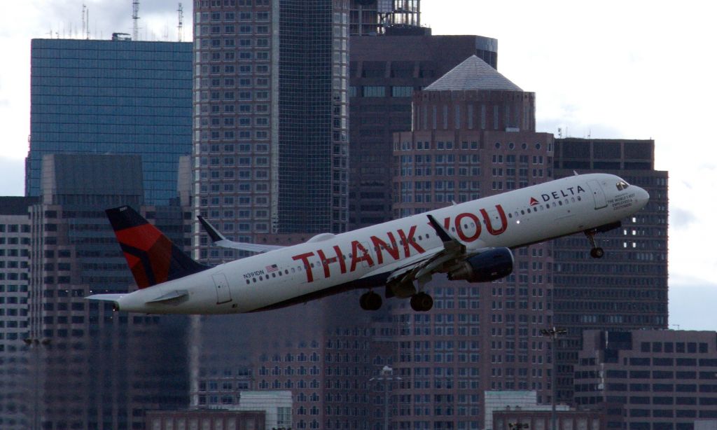 Airbus A321 (N391DN)