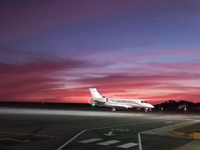 Embraer Legacy 550 (N379LG)