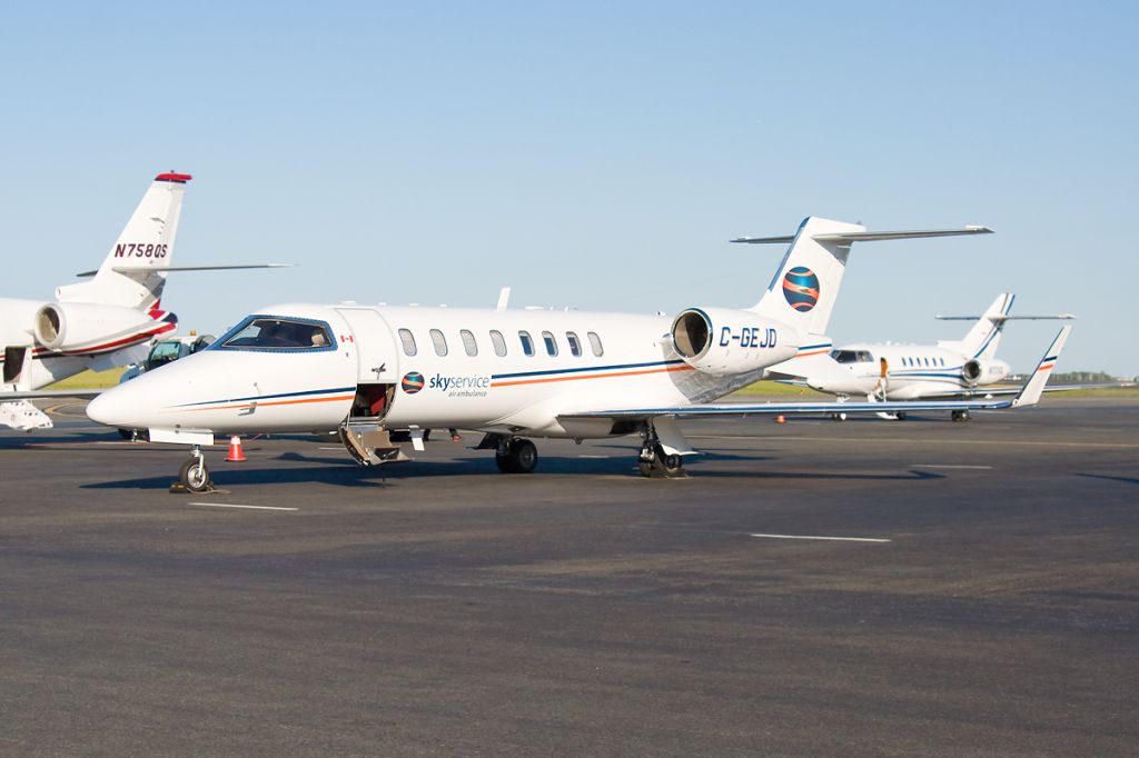 Learjet 45 (C-GEJD) - 1st ever photo of C-GEJD on FlightAware.Com !