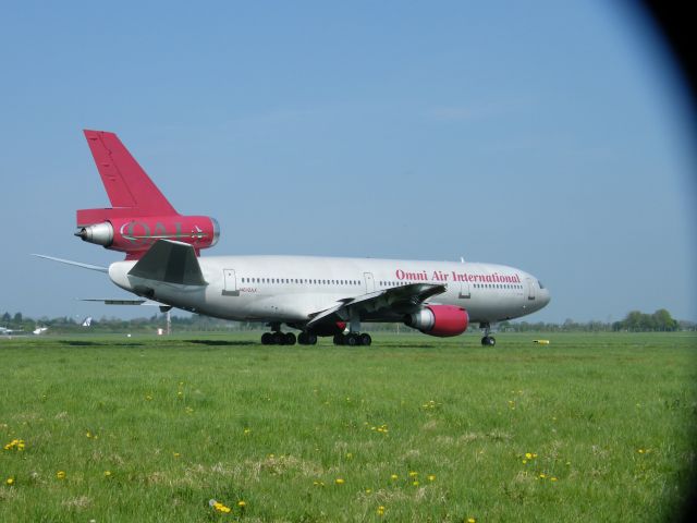 McDonnell Douglas DC-10 (N612AX) - N612AX DC 10-30ER SEEN HERE DEP TO DEST ON 19-04-2011