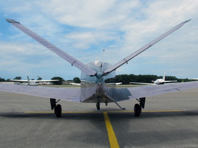 Beechcraft 35 Bonanza (N5953C) - A 1952 model - very nice!