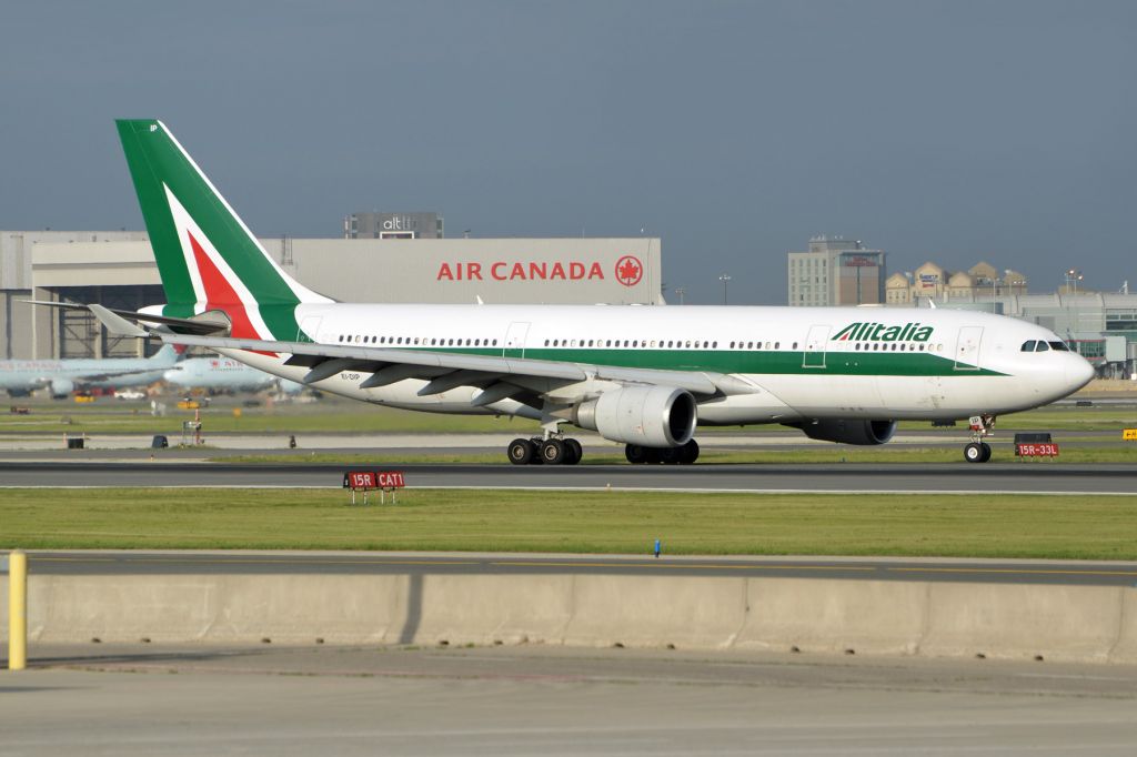 Airbus A330-200 (EI-DIP)