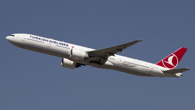 BOEING 777-300ER (TC-LKA)