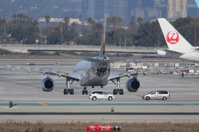 Airbus A330-200 (DQ-FJT)