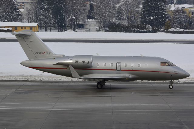 Canadair Challenger (9H-VFD)