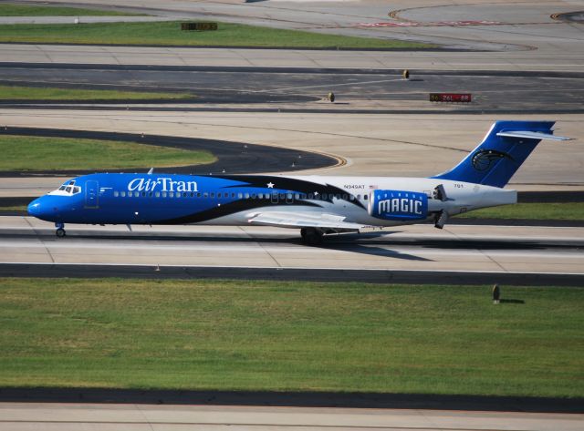 Boeing 717-200 (N949AT) - Orlando Magic livery arriving 6/16/12