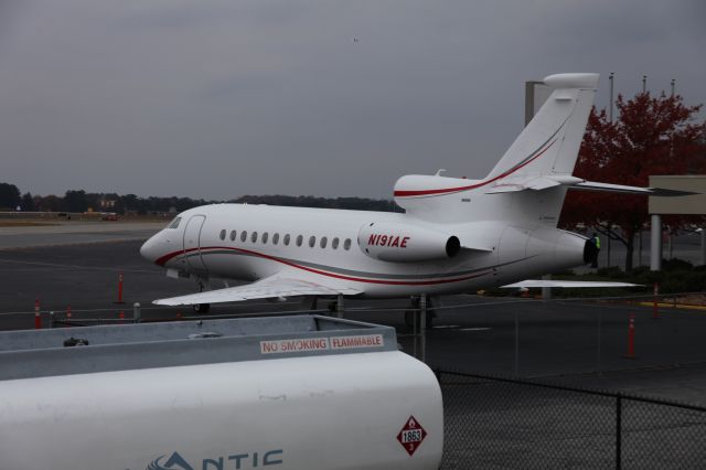 Dassault Falcon 900 (N191AE)