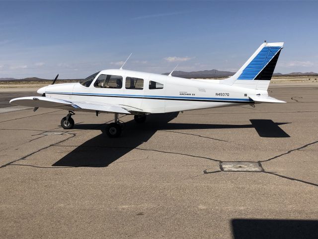 Piper Cherokee (N4507Q)