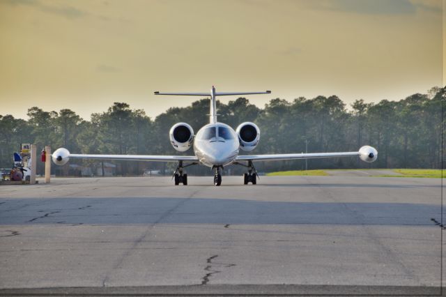 Learjet 35 (N351TV)