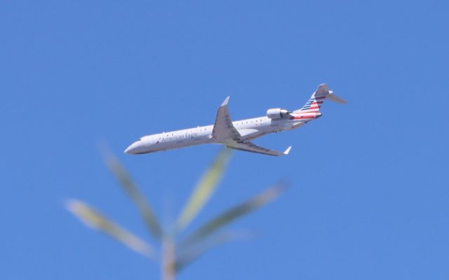 Canadair Regional Jet CRJ-900 (N907FJ)