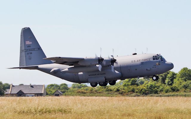 Lockheed C-130 Hercules (90-1796) - rch165 usaf missouri ang c-130h 90-1796 landing at shannon 3/7/18.