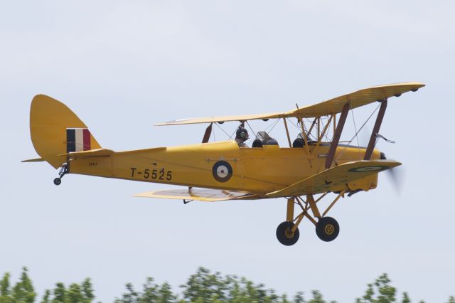 OGMA Tiger Moth (N6463) - de Havilland DH-82A Tiger Moth at Warbirds over the Beach in Virginia Beach, VA on Saturday, 16 May 2015.