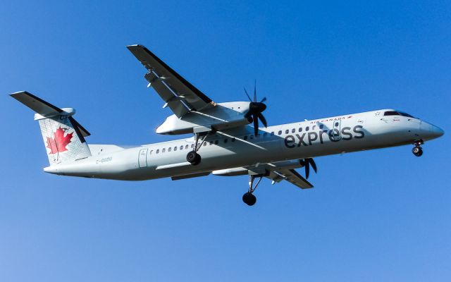 de Havilland Dash 8-400 (C-GGDU)