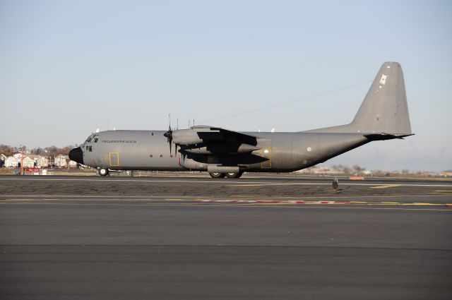 Lockheed C-130 Hercules —