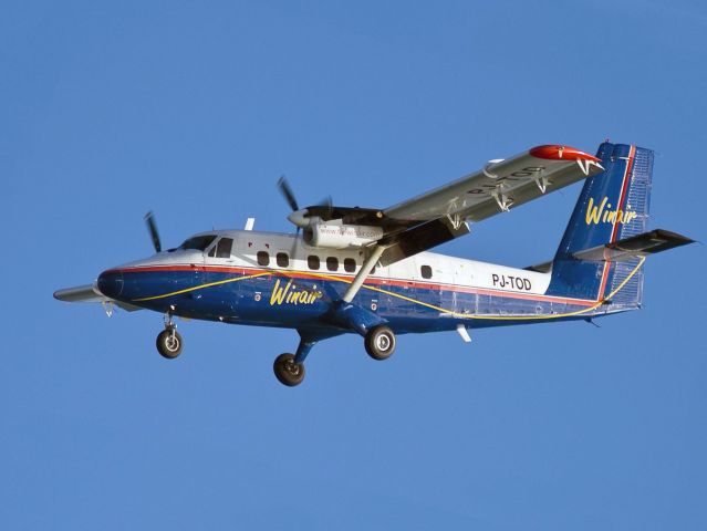 De Havilland Canada Twin Otter (PJ-TOD) - The legendayry twin otter.