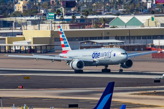 Boeing 777-200 (N791AN) - An American Airlines 777-200 in Oneworld special livery landing at PHX on 2/11/23 during the Super Bowl rush. Taken with a Canon R7 and Canon EF 100-400 II L lens.