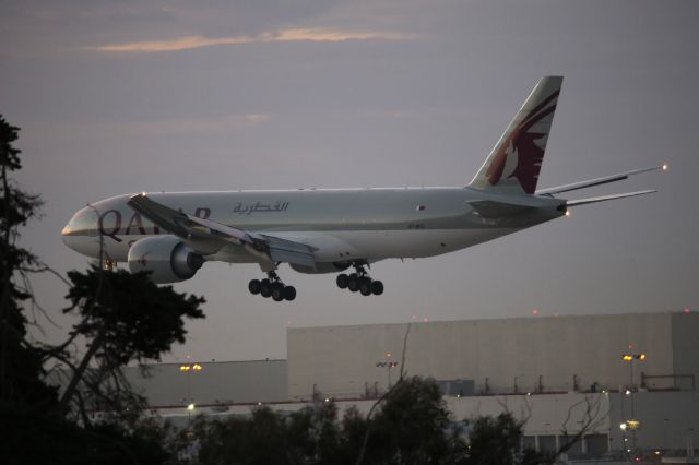 Boeing 777-200 (A7-BFZ)