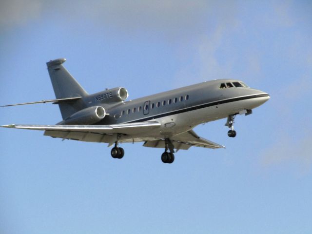 Dassault Falcon 900 (N898TS) - Landing RWY 20R