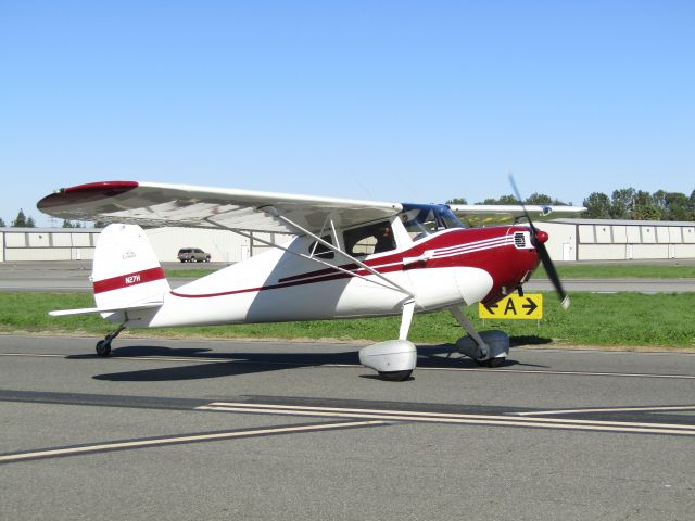 Cessna 140 (N27H) - Taxiing to the ramp 