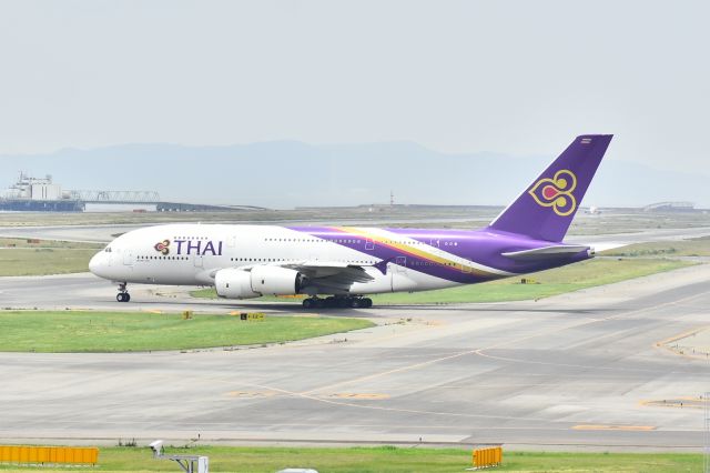 Airbus A380-800 (HS-TUE)