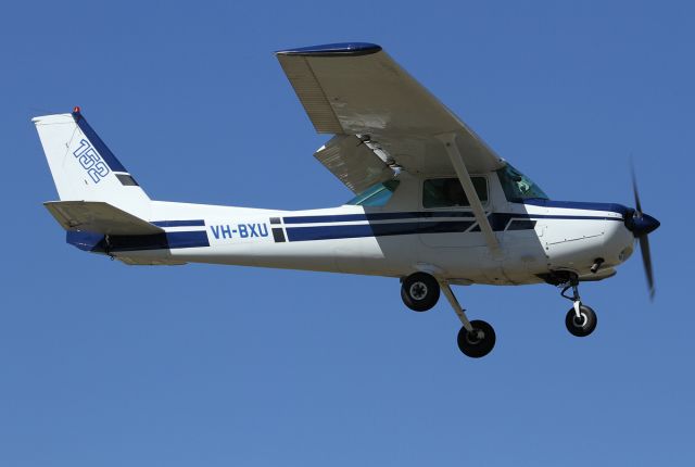 Cessna 152 (VH-BXU)