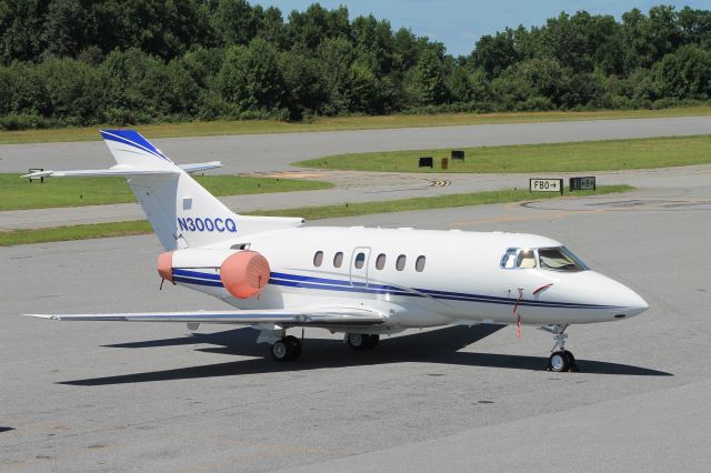 Hawker 800 (N300CQ)