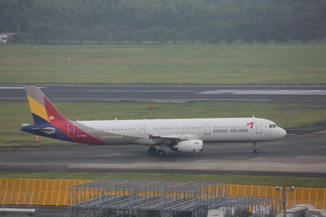 Airbus A321 (HL7790)