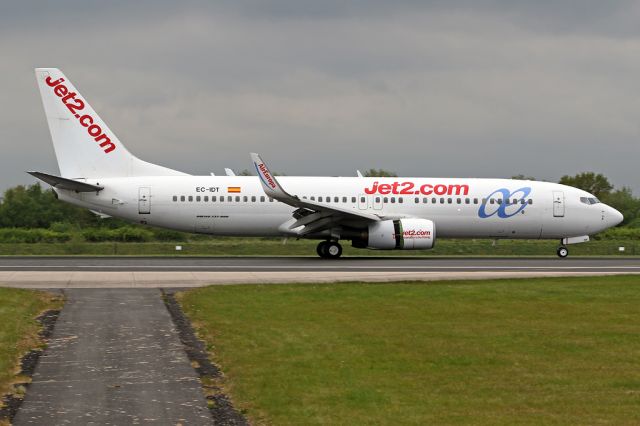 Boeing 737-800 (EC-IDT) - EXS954 arriving from Palma.  EC-IDT leased from Air Europa to Jet2 for the summer.