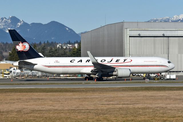 BOEING 767-300 (C-FGSJ)