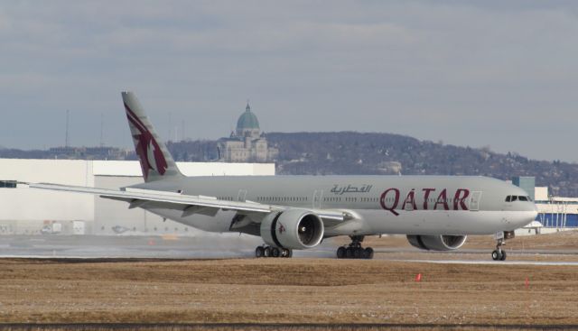 Airbus A350-900 (A7-BAM) - CYUL