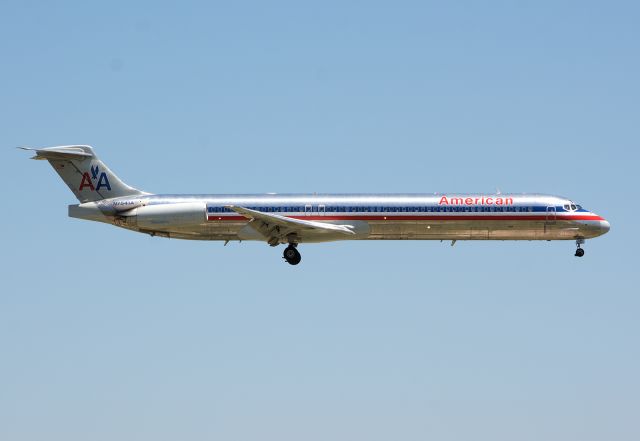 McDonnell Douglas MD-80 (N7541A) - 07/24/2015 American N7541A MD-80 KDFW - MadDogs are going away so Im trying to get—and post—as many pictures of these old workhorses as I can before they are gone for good.