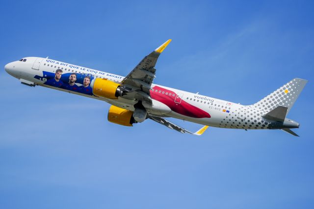 Airbus A321neo (EC-NYD)