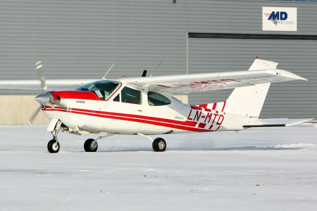 Cessna 177RG Cardinal RG (LN-MTD) - Depature not possible. It could leave four days later.