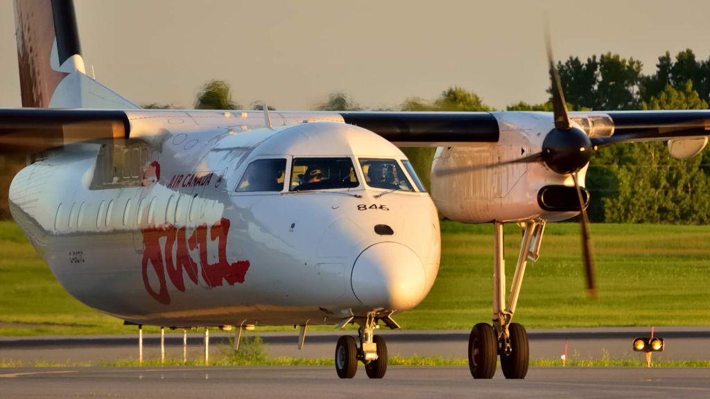 de Havilland Dash 8-100 (C-GCTC)