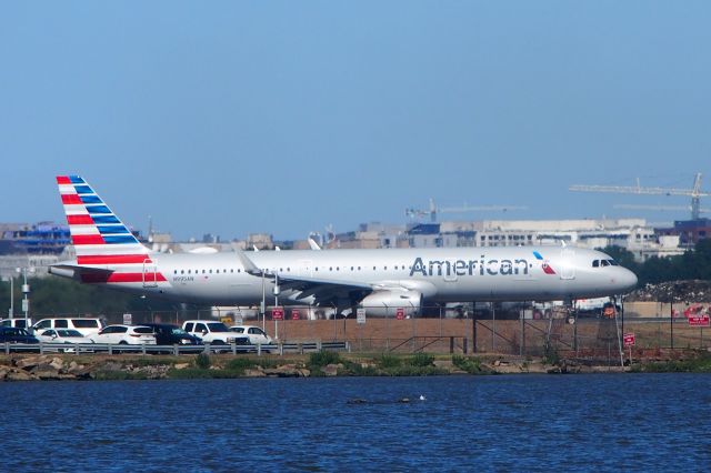 Airbus A321 (N991AN)